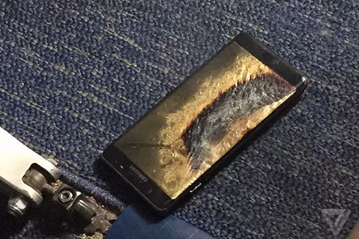 AT&T xem xét ngừng bán Galaxy Note7 vĩnh viễn