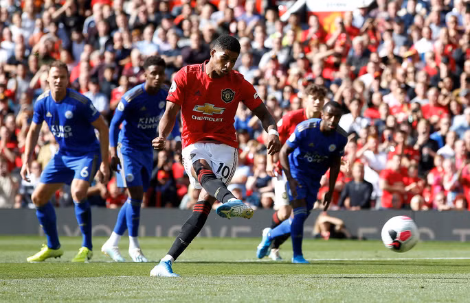 Marcus Rashford ghi bàn duy nhất đánh bại Leicester ở lượt đi