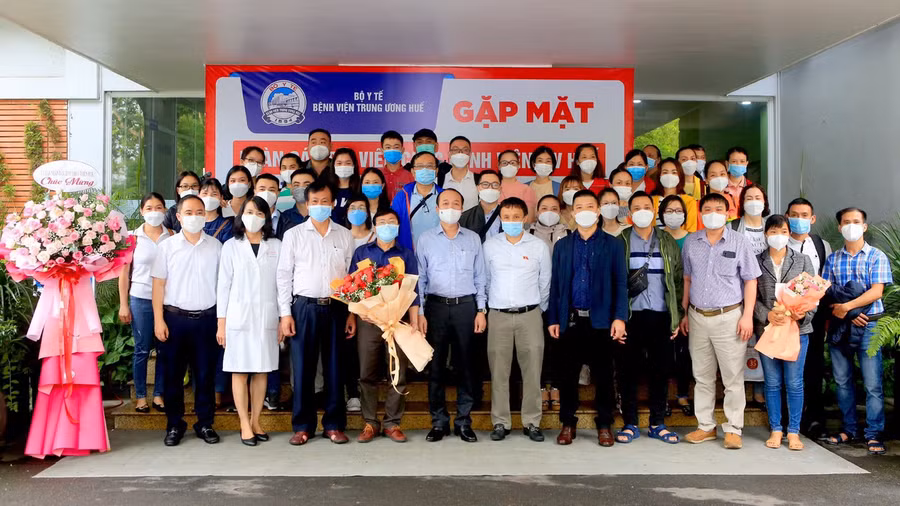 Bác sĩ Bệnh viện Trung ương Huế tiếp tục vào TP Hồ Chí Minh hỗ trợ chống dịch.
