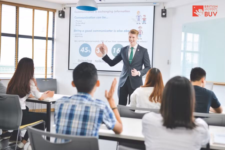Nói sinh viên Việt Nam kém ngoại ngữ, điều đó đã không còn đúng