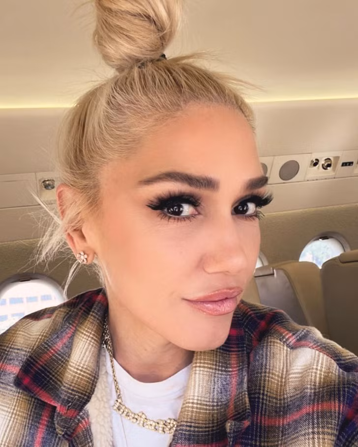 Gwen Stefani (52 tuổi).
