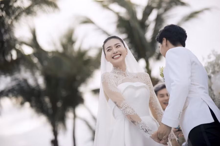 Không giấu nổi niềm hạnh phúc, cô dâu Ngô Thanh Vân nghẹn ngào bật khóc trong đám cưới ảnh 11