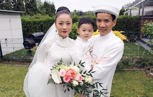 Những mỹ nhân Việt mang bầu khi đã 40 tuổi - 2