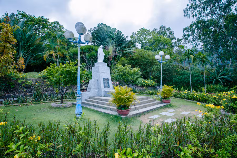 Mộ nhà thơ Hàn Mặc Tử ở Đồi Thi Nhân, phường Ghềnh Ráng, TP Quy Nhơn (Bình Định). Ảnh minh họa: INT.