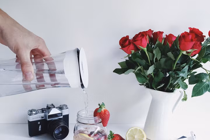 Đây là những gì sức khỏe phải chịu khi bạn thường xuyên uống nước đá