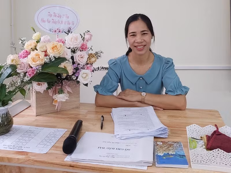 Cô Phan Thị Sơn - Tổ trưởng Tổ Bộ môn chung, Trường THPT chuyên Lương Văn Tụy (Ninh Bình). Ảnh: NVCC