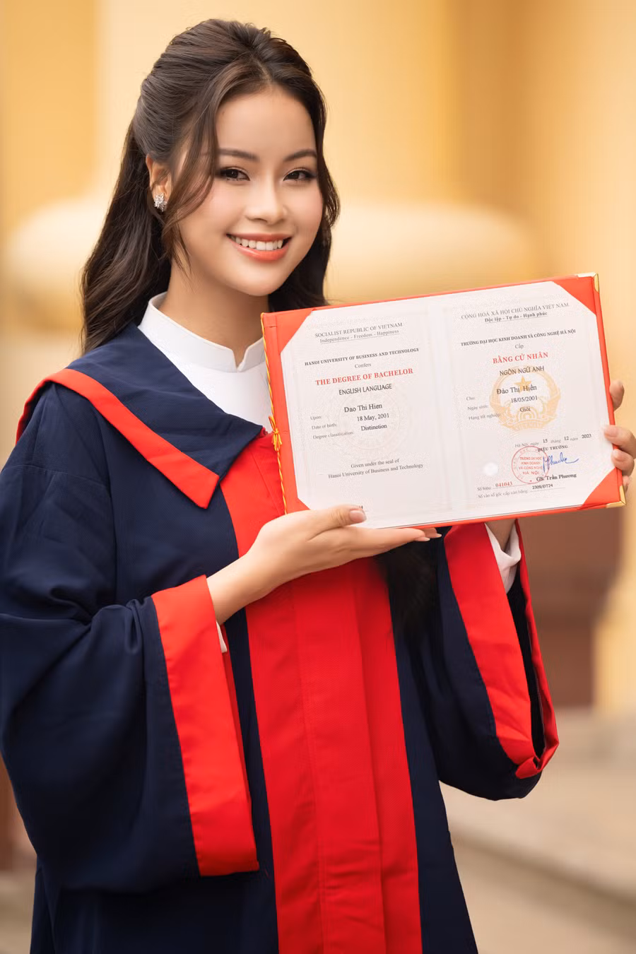Á hậu Đào Hiền tốt nghiệp đại học, tiết lộ học cao học.