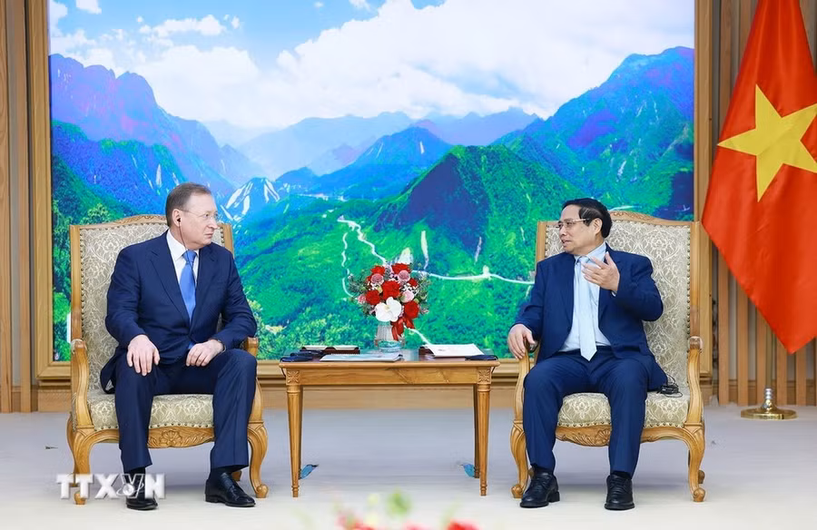 Thủ tướng Phạm Minh Chính tiếp ông Kudryashov, Tổng giám đốc Công ty dầu khí Zarubezhneft. (Ảnh: Dương Giang/TTXVN) Thủ tướng Phạm Minh Chính tiếp ông Kudryashov, Tổng giám đốc Công ty dầu khí Zarubezhneft. (Ảnh: Dương Giang/TTXVN)