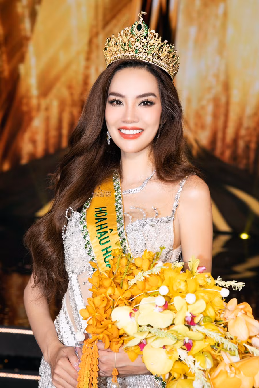 Hoa hậu Lê Hoàng Phương.
