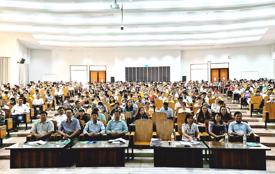 Đại biểu tham dự lớp tập huấn.