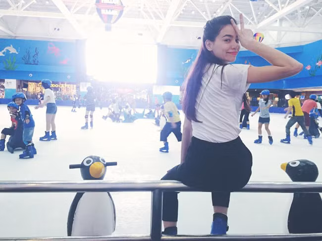 Mẹ con Hà Hồ tuyệt đẹp trên thảo nguyên ảnh 15