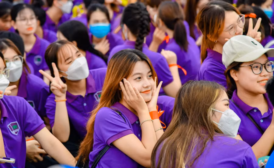 Kết nối gia đình - nhà trường rất quan trọng trong giáo dục đạo đức lối sống cho học sinh, sinh viên. Ảnh: TG