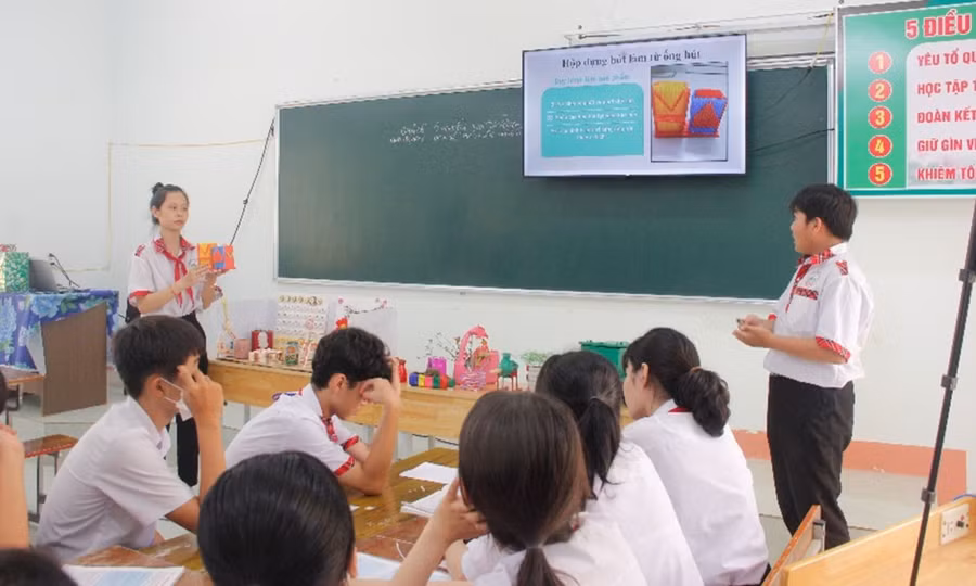 Một lớp học của Trường THCS Hùng Vương (Krông Bông, Đắk Lắk). Ảnh: Website Sở GD&amp;ĐT Đắk Lắk