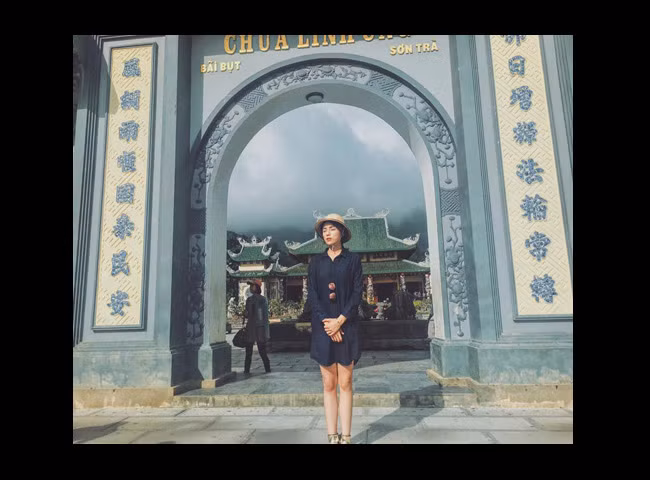 15 sự cố váy áo đầu năm của mỹ nhân showbiz Việt ảnh 21