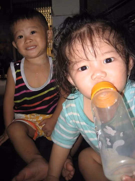 Bé trai bị “bắt cóc nhầm” chuẩn bị đến trường