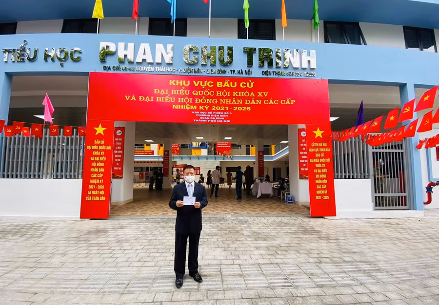 Hàng loạt sao Việt háo hức đi bầu cử trong “ngày hội non sông” ảnh 4