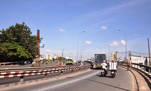 TP HCM: “Khai tử” cây cầu gần trăm tuổi, người dân tiếc nuối ảnh 7 TP HCM: “Khai tử” cây cầu gần trăm tuổi, người dân tiếc nuối ảnh 7