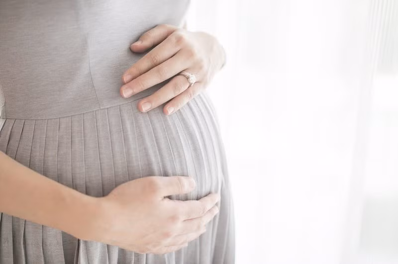 Mẹ bầu nên chú ý tới cử động của thai nhi