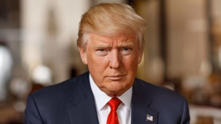 Donald Trump: cựu Tổng thống Mỹ nói rằng chứng rối loạn ám ảnh cưỡng chế khiến ông không thể bắt tay mọi người.