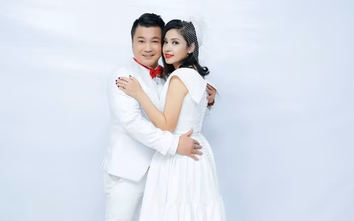 Lý Hùng và Việt Trinh. Lý Hùng và Việt Trinh.
