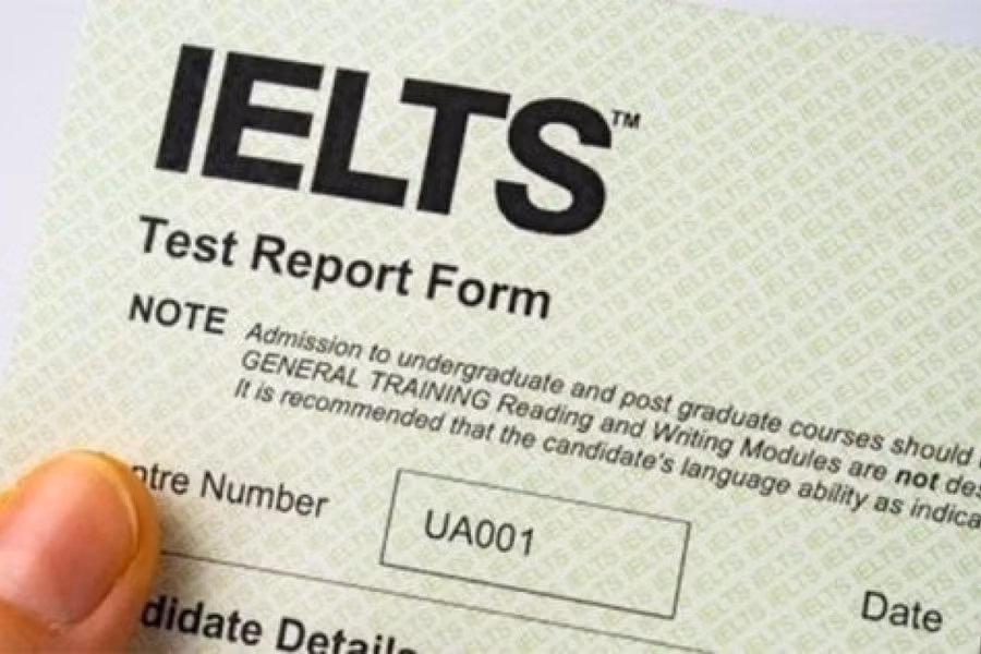 Thực trạng chạy đua lấy chứng chỉ IELTS để miễn thi Ngoại ngữ THPT Quốc gia: Giải pháp hay áp lực mới?