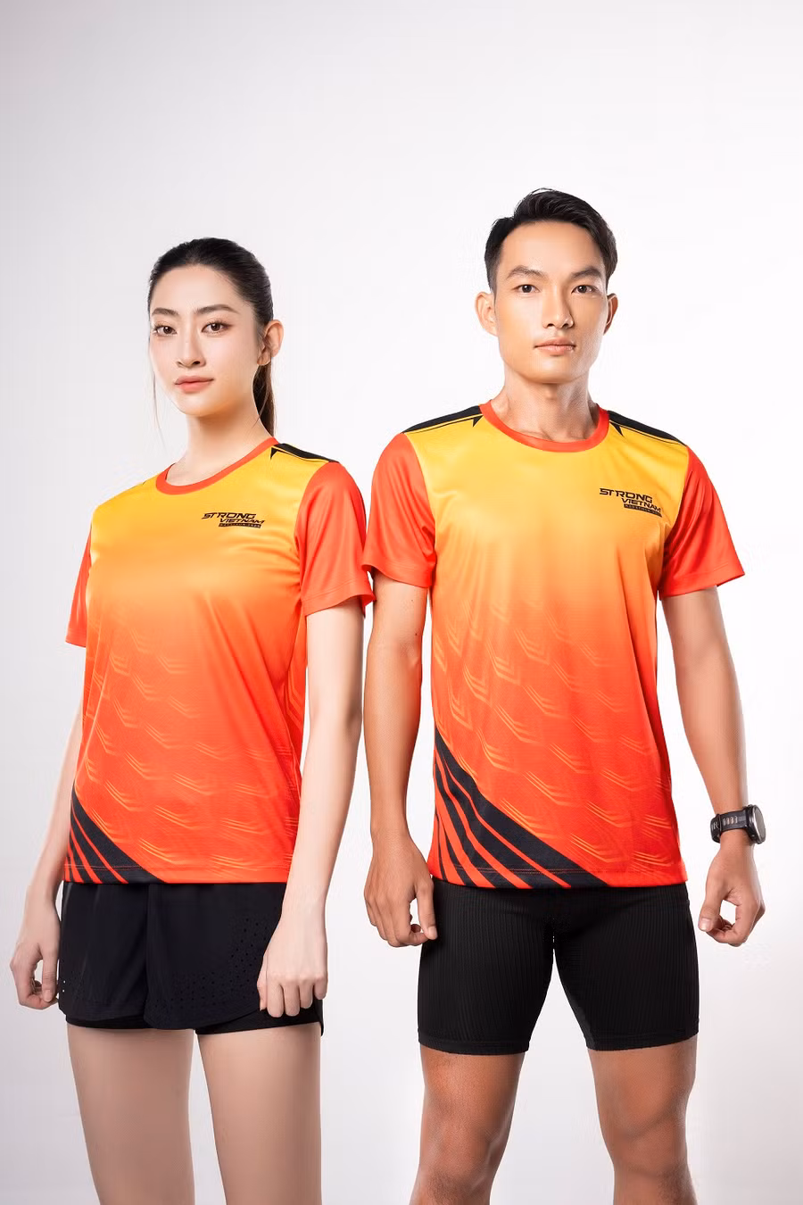 Vận động viên Hoàng Nguyên Thanh và Hoa hậu Lương Thùy Linh làm đại sứ Strong VietNam.