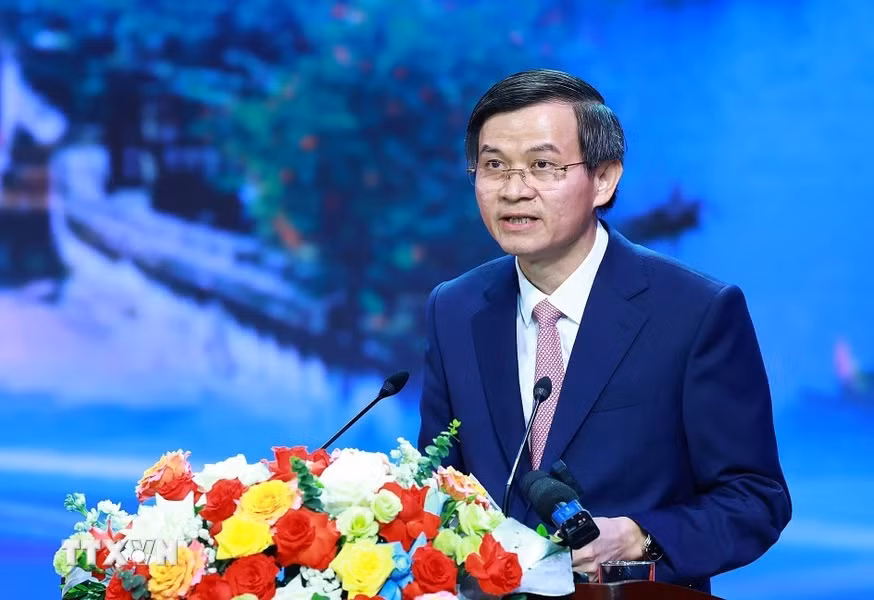Bí thư Tỉnh ủy Ninh Bình Đoàn Minh Huấn phát biểu tại Hội nghị. (Ảnh: Dương Giang/TTXVN)