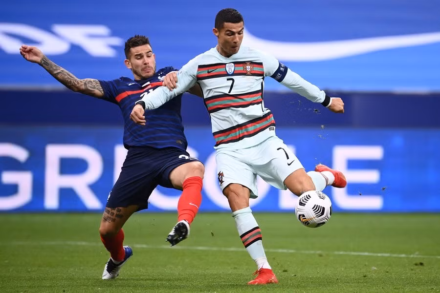 Pháp và Bồ Đào Nha bất phân thắng bại tại Stade de France.