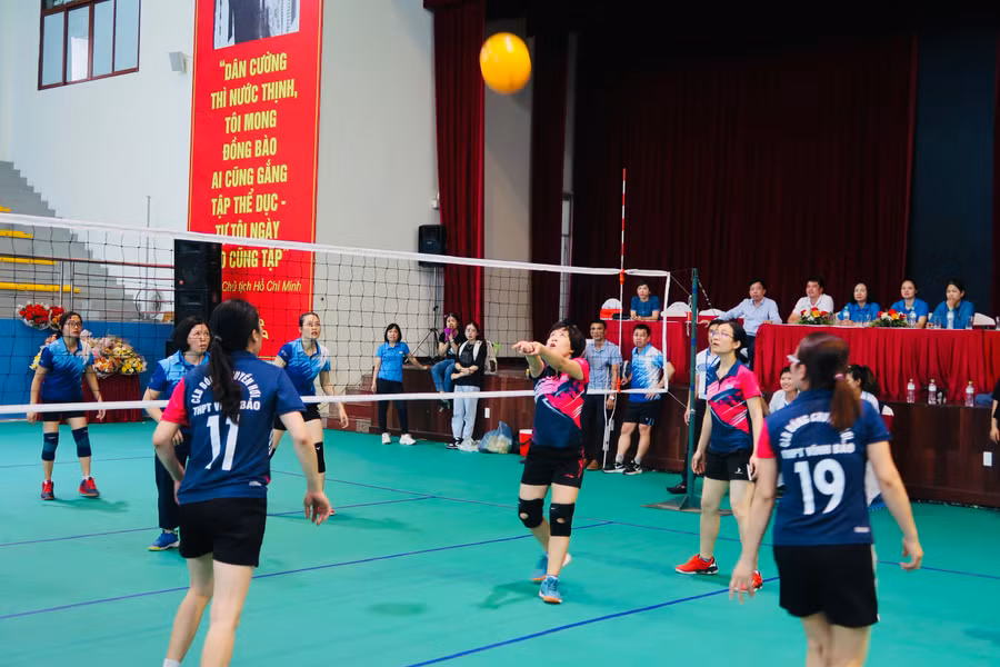 Thông qua các hoạt động văn hóa thể thao góp phần xây dựng mối đoàn kết gắn bó đồng hành, sẻ chia; góp phần thực hiện thắng lợi nhiệm vụ chính trị nhiệm vụ chuyên môn.