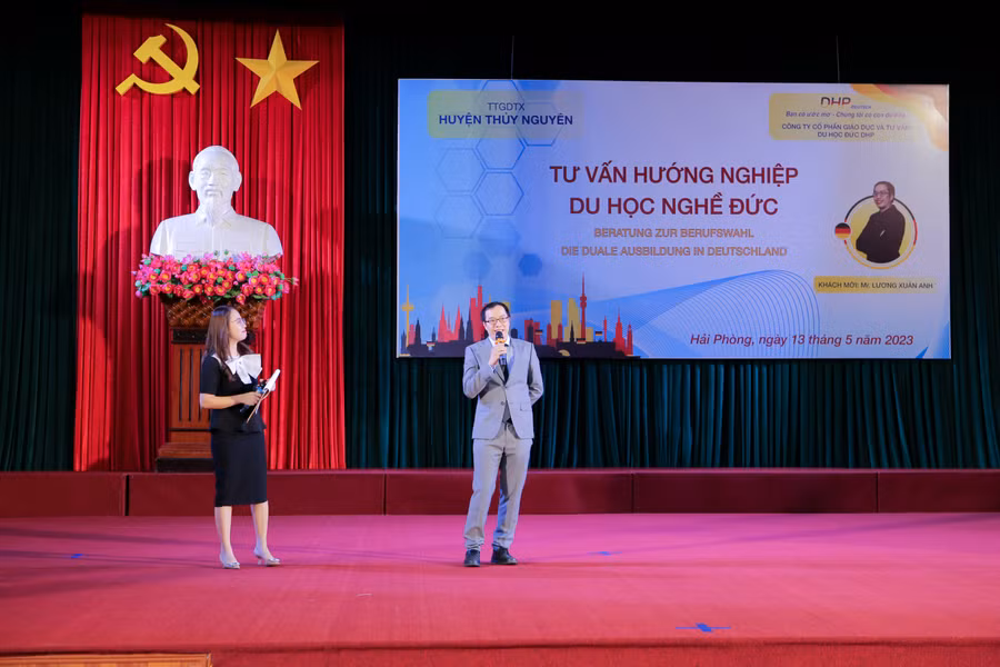 Ông Lương Xuân Anh chia sẻ những thông tin thực tế và hữu ích cho học sinh khi du học nghề tại Đức.