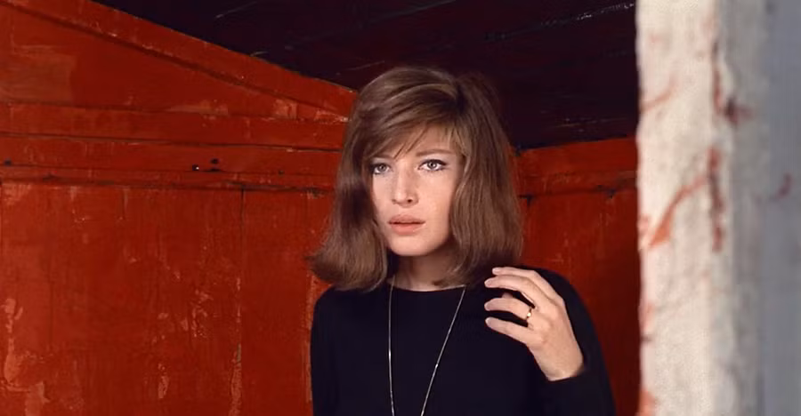 Monica Vitti trong phim “Sa mạc đỏ”. Ảnh: Twitter.com 