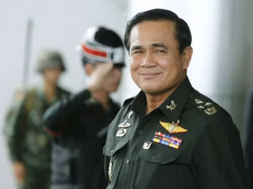 Đằng sau lý do Thủ tướng Thái Lan muốn gặp mỹ nam của Hậu duệ mặt trời - Ảnh 1 Đằng sau lý do Thủ tướng Thái Lan muốn gặp mỹ nam của Hậu duệ mặt trời - Ảnh 1