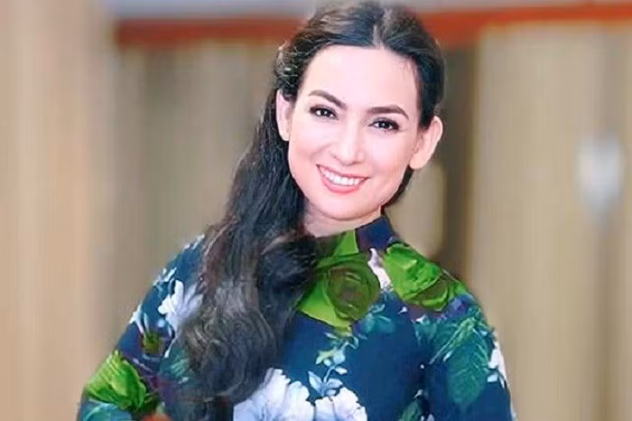 Nữ ca sĩ Phi Nhung mắc Covid-19 và đang được điều trị tại Bệnh viện Chợ Rẫy.
