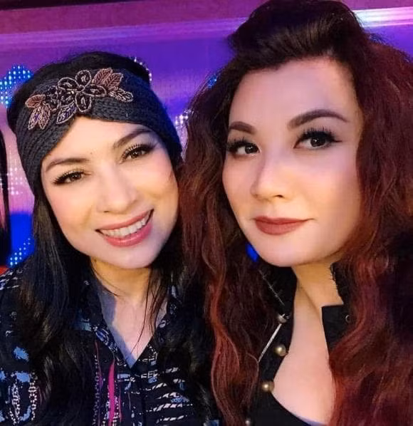 Trizzie Phương Trinh và Phi Nhung.