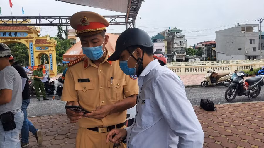 Người dân Hà Nội lấy mã QR để tham gia giao thông bằng cách nào? ảnh 1