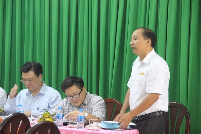 Đại diện Trung tâm GDTX - Hướng nghiệp Vũng Tàu chia sẻ với đoàn công tác của Bộ GD&ĐT Đại diện Trung tâm GDTX - Hướng nghiệp Vũng Tàu chia sẻ với đoàn công tác của Bộ GD&ĐT