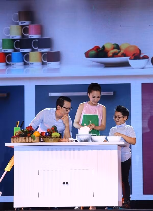 Sao Việt khoe người thân mừng Ngày Gia đình Việt Nam ảnh 1 Sao Việt khoe người thân mừng Ngày Gia đình Việt Nam - ảnh 2