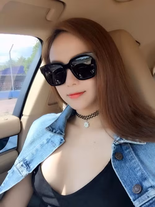 Sao Việt chạy theo mốt đeo vòng từng bị chê là thảm họa