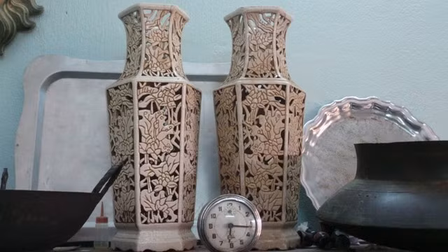 Cặp bình anh Hiệp phải rất khó khăn mới mua được