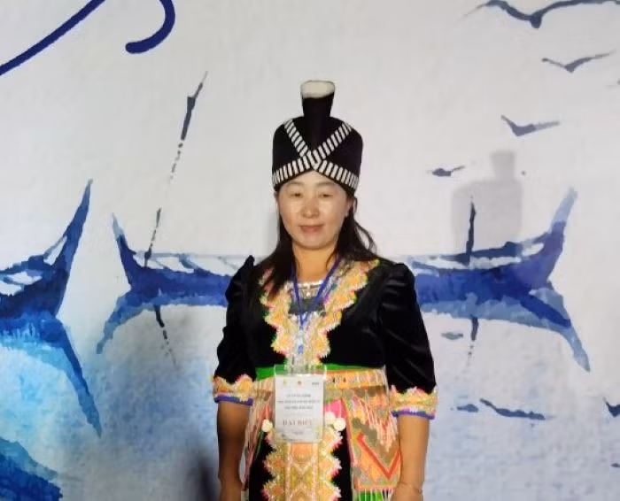Cô Lầu Y Pay