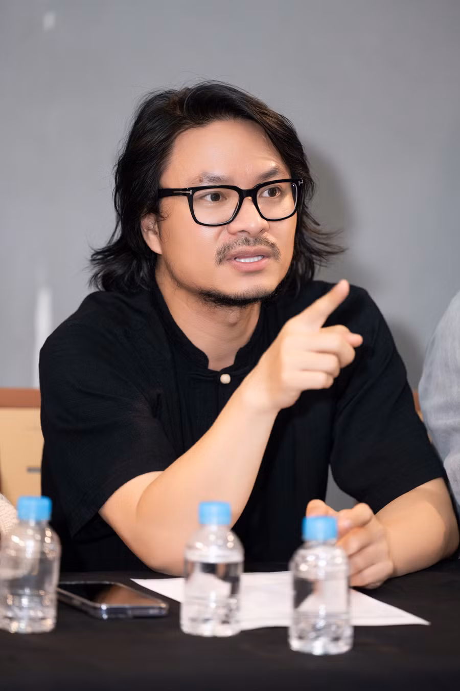 Đạo diễn Hoàng Nhật Nam. Đạo diễn Hoàng Nhật Nam.