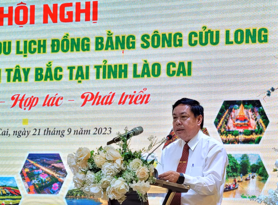 Ông Lê Trung Hiếu - Giám đốc Trung tâm Xúc tiến Thương mại và Đầu tư An Giang phát biểu tại Hội nghị.