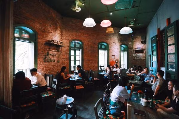 11 quán cà phê mở cửa xuyên Tết ở Hà Nội