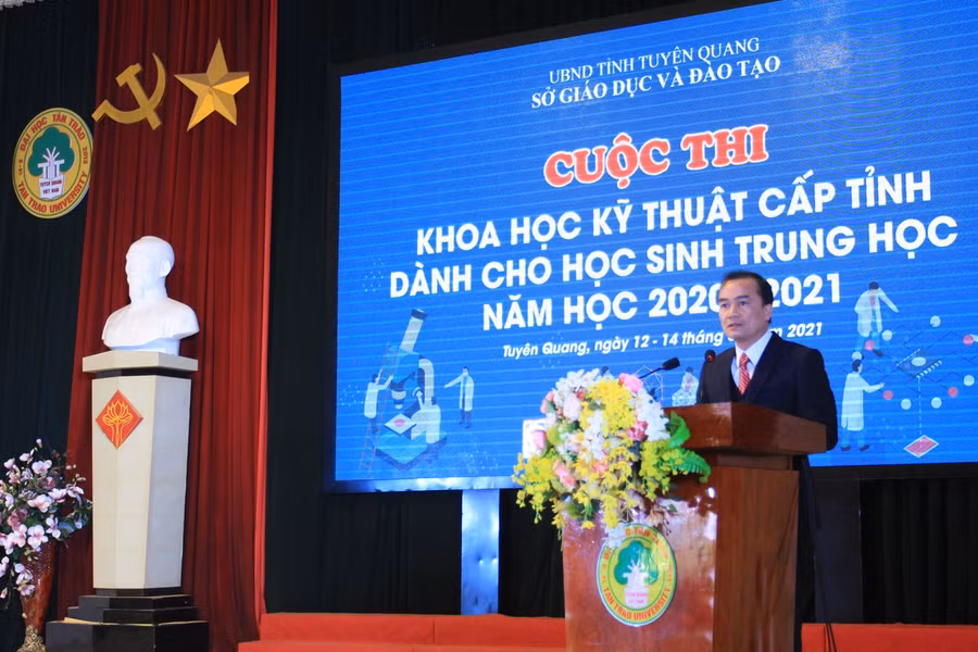 Ông Nguyễn Minh Anh Tuấn, Phó Giám đốc Sở GD&amp;ĐT tổng kết Cuộc thi