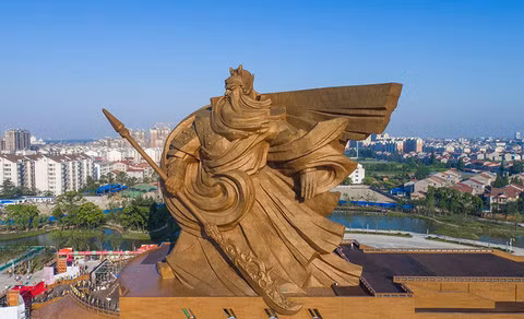 Bức tượng Quan Công.