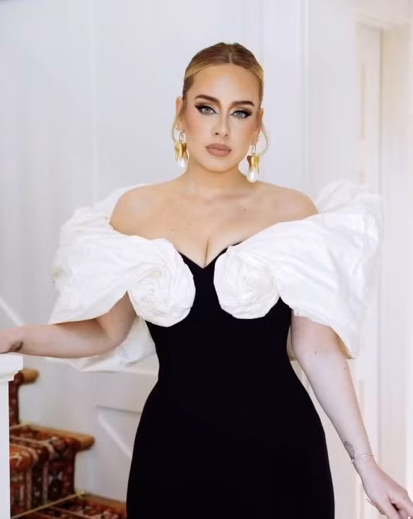 "Họa mi nước Anh" - Adele.