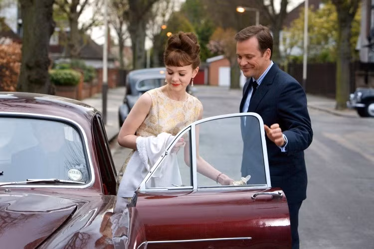 Carey Mulligan trong vai Jenny và bạn diễn trong phim “Trải nghiệm”.