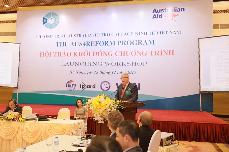 Đại sứ Australia - Ngài Craig Chittick - phát biểu tại Hội thảo Đại sứ Australia - Ngài Craig Chittick - phát biểu tại Hội thảo