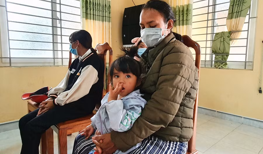 Báo Giáo dục và Thời đại, Tập đoàn Vingroup trao quà Tết cho người nghèo huyện A Lưới ảnh 9