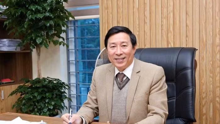 Nhà giáo Nguyễn Anh Tuấn, Hiệu trưởng Trường THCS Chu Văn An (phường Việt Hưng, Hà Nội). Ảnh NVCC.